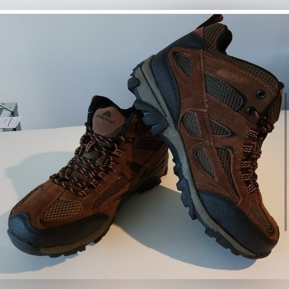 OzarkTrail forest Vented Waterproof Leather Hiker Boot Sz 9-Women-Men-7-Like Ne - Picture 13 of 14